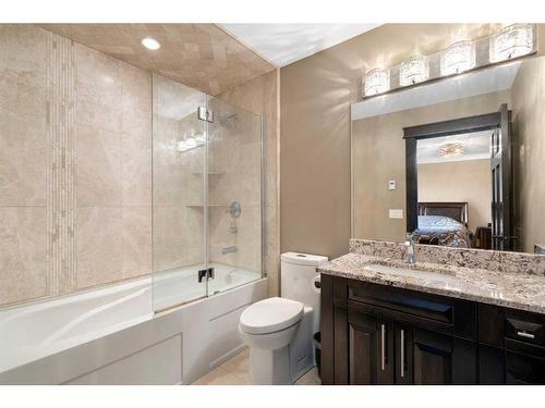 33009 Mountain Glen View, Rural Rocky View County, AB - Indoor Photo Showing Bathroom