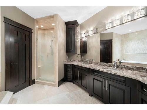 33009 Mountain Glen View, Rural Rocky View County, AB - Indoor Photo Showing Bathroom