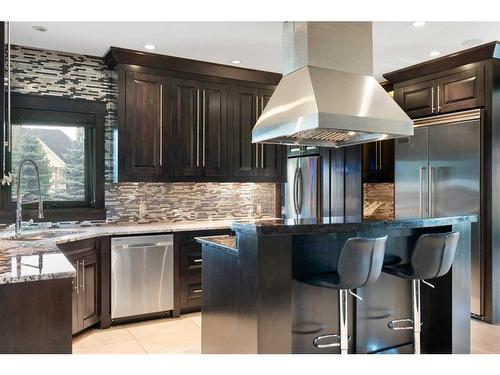 33009 Mountain Glen View, Rural Rocky View County, AB - Indoor Photo Showing Kitchen With Upgraded Kitchen