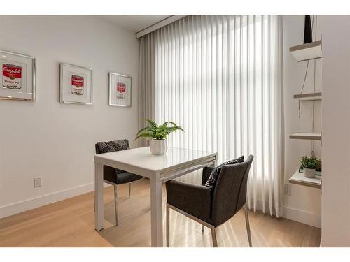 2-1913 30 Street Sw, Calgary, AB - Indoor Photo Showing Dining Room