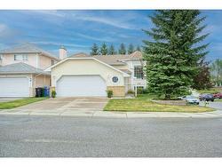 163 Sandringham Close NW Calgary, AB T3K 3W9