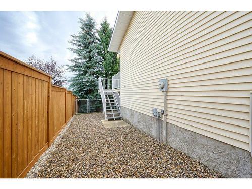 163 Sandringham Close Nw, Calgary, AB - Outdoor With Exterior