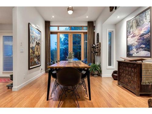 12 Governor Drive Sw, Calgary, AB - Indoor Photo Showing Dining Room