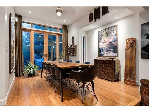 12 Governor Drive Sw, Calgary, AB - Indoor Photo Showing Dining Room