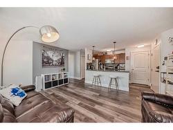 3-301 Village Mews SW Calgary, AB T3H 2L3