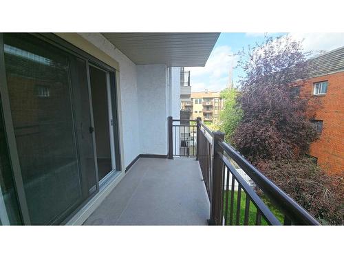 305-723 57 Avenue Sw, Calgary, AB - Outdoor With Balcony With Exterior