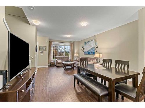 428 Rainbow Falls Drive, Chestermere, AB - Indoor Photo Showing Dining Room