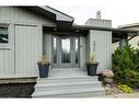 4820 41 Avenue Sw, Calgary, AB  - Outdoor 