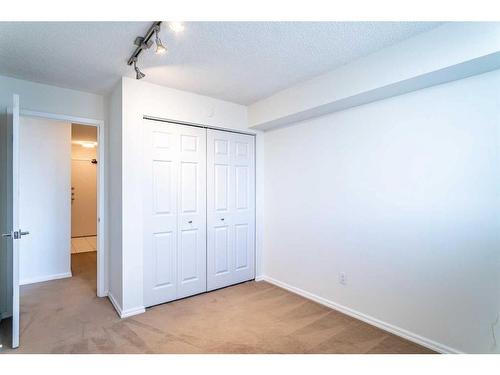 1303-225 25 Avenue Sw, Calgary, AB - Indoor Photo Showing Other Room