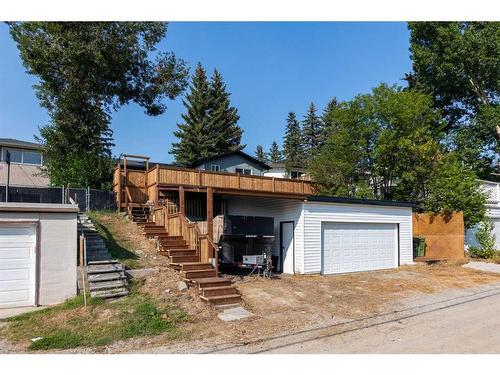 5716 Dalmead Crescent Nw, Calgary, AB - Outdoor