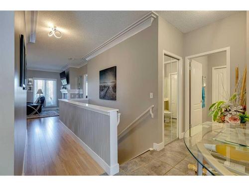 323 Shannon Estates Terrace Sw, Calgary, AB - Indoor