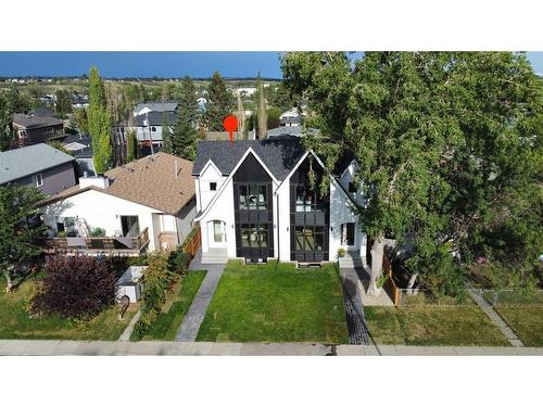 4608 82 Street Nw, Calgary, AB - Outdoor