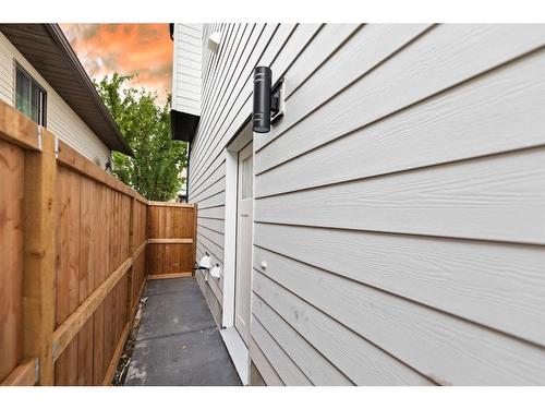 4608 82 Street Nw, Calgary, AB - Outdoor With Exterior