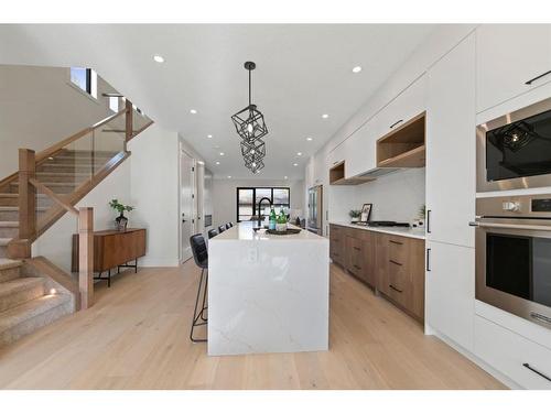 4608 82 Street Nw, Calgary, AB - Indoor Photo Showing Kitchen