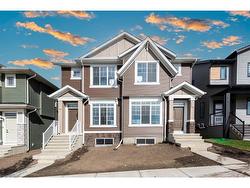 94 Edith Green NW Calgary, AB T3R 2B5