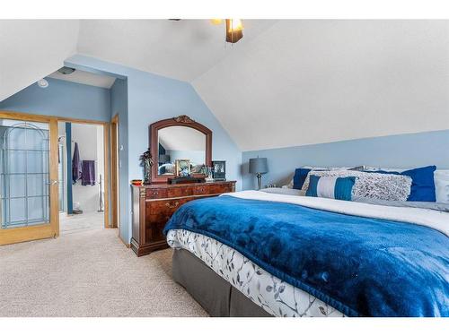 6215 Douglas Place, Olds, AB - Indoor Photo Showing Bedroom