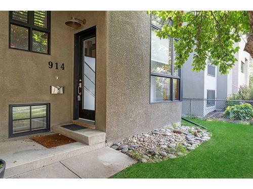 914 8 Avenue Se, Calgary, AB - Outdoor