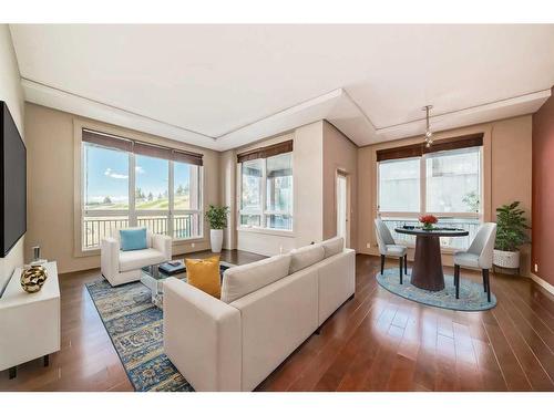 209-8710 Horton Road Sw, Calgary, AB - Indoor Photo Showing Living Room