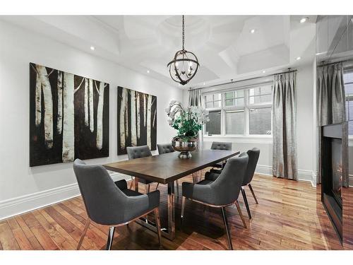 1131 Dorchester Avenue Sw, Calgary, AB - Indoor Photo Showing Dining Room