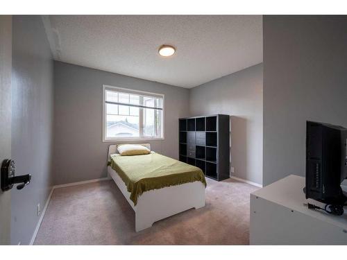 76 Chaparral Road Se, Calgary, AB - Indoor Photo Showing Bedroom