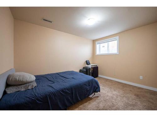 76 Chaparral Road Se, Calgary, AB - Indoor Photo Showing Bedroom