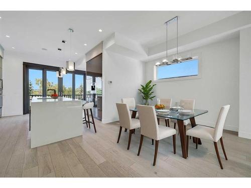 2505 21 Street Sw, Calgary, AB - Indoor Photo Showing Dining Room