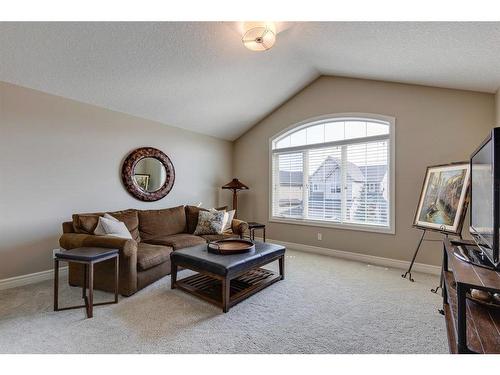 194 Valley Pointe Way Nw, Calgary, AB - Indoor Photo Showing Living Room