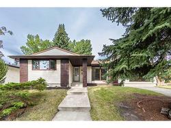 2224 Palliser Drive SW Calgary, AB T2V 3S3