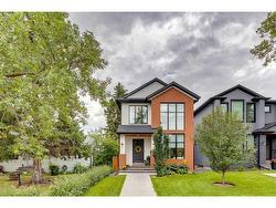 2027 46 Avenue SW Calgary, AB T2T 2S1