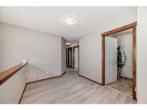 20 Panatella Drive Nw, Calgary, AB - Indoor Photo Showing Other Room