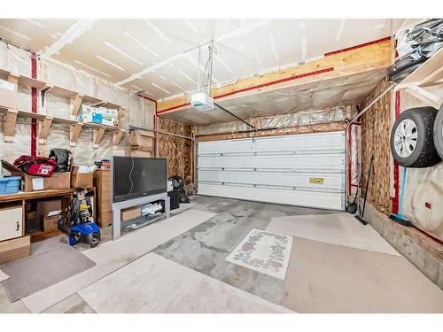 20 Panatella Drive Nw, Calgary, AB - Indoor Photo Showing Bedroom