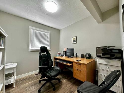 6403 35 Avenue Nw, Calgary, AB - Indoor Photo Showing Office