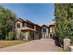 92 Patterson Drive SW Calgary, AB T3H 2C1