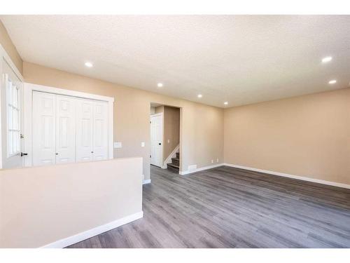 103 Pineson Place, Calgary, AB - Indoor Photo Showing Other Room