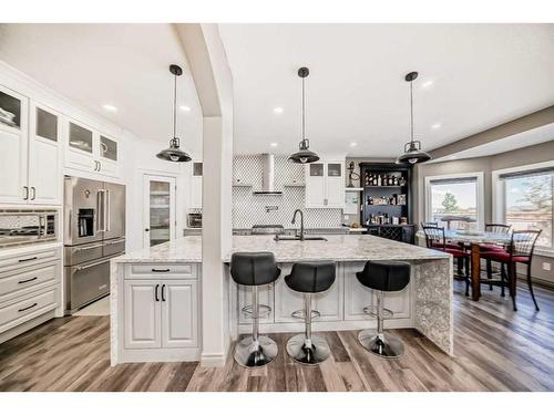 286 Taravista Drive Ne, Calgary, AB - Indoor Photo Showing Kitchen With Upgraded Kitchen