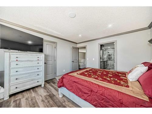 286 Taravista Drive Ne, Calgary, AB - Indoor Photo Showing Bedroom