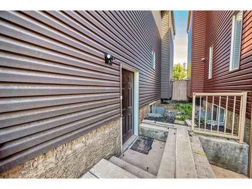 286 Taravista Drive Ne, Calgary, AB - Outdoor