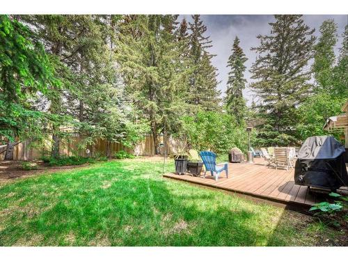 6948 Livingstone Drive Sw, Calgary, AB - Outdoor With Backyard