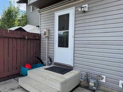 175 Templehill Drive Ne, Calgary, AB - Outdoor With Exterior