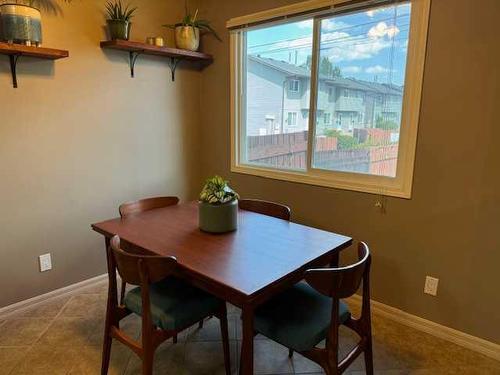 175 Templehill Drive Ne, Calgary, AB - Indoor Photo Showing Dining Room