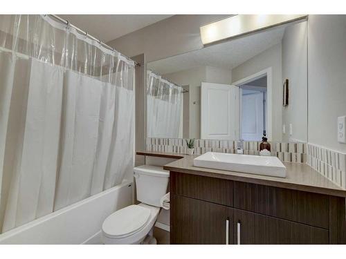 221 Ascot Circle Sw, Calgary, AB - Indoor Photo Showing Bathroom