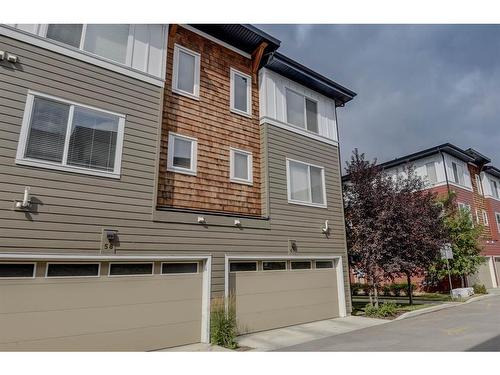 60-111 Rainbow Falls Gate, Chestermere, AB - Outdoor With Exterior