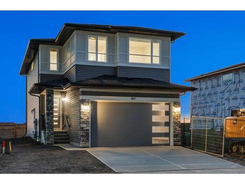 907 Langholm Drive Se, Airdrie, AB - Outdoor