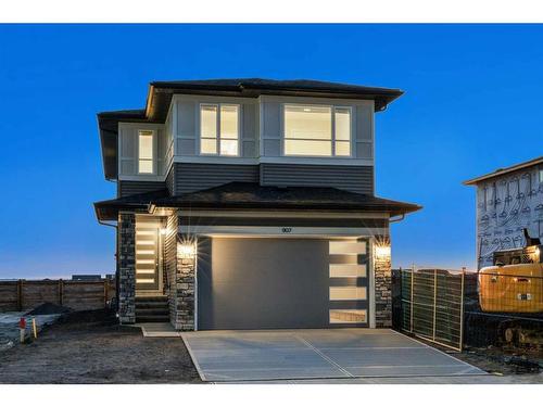 907 Langholm Drive Se, Airdrie, AB - Outdoor