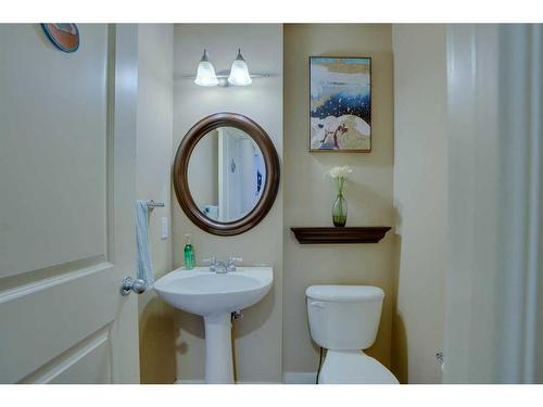 307 Parkmere Green, Chestermere, AB - Indoor Photo Showing Bathroom