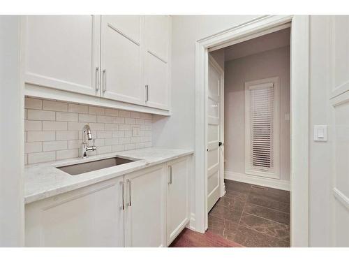 49 Mayfair Road Sw, Calgary, AB - Indoor Photo Showing Kitchen