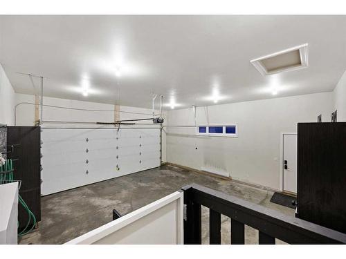 49 Mayfair Road Sw, Calgary, AB - Indoor Photo Showing Garage