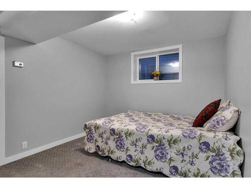 251 Rundlecairn Road Ne, Calgary, AB - Indoor Photo Showing Bedroom