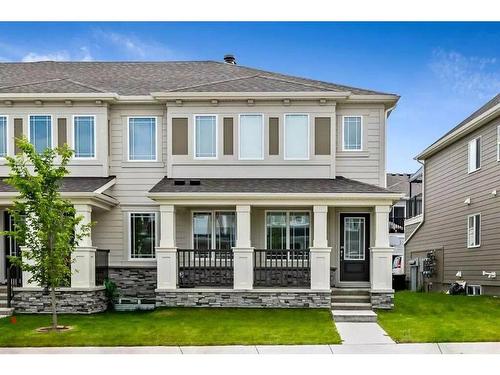 277 Yorkville Manor Sw, Calgary, AB - Outdoor With Facade