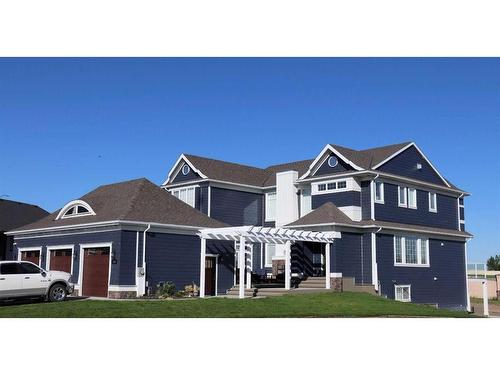 245 Prairie Rose Place South, Lethbridge, AB - Outdoor With Facade